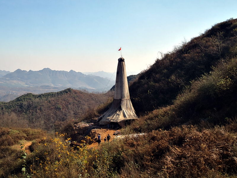 再出发，亮岩