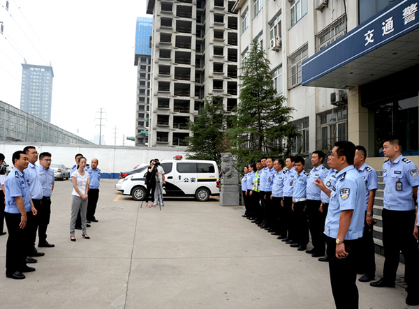 开元集团持续帮扶洛宁瓜农——5000斤爱心西瓜慰问洛阳一线交警